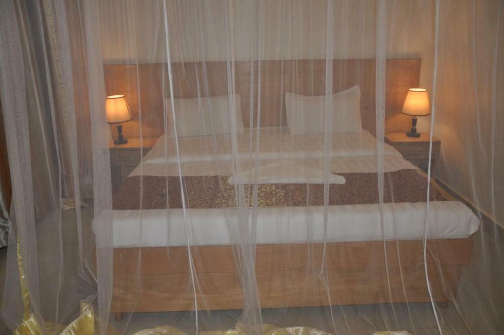 Eka Hoima Hotel المظهر الخارجي الصورة