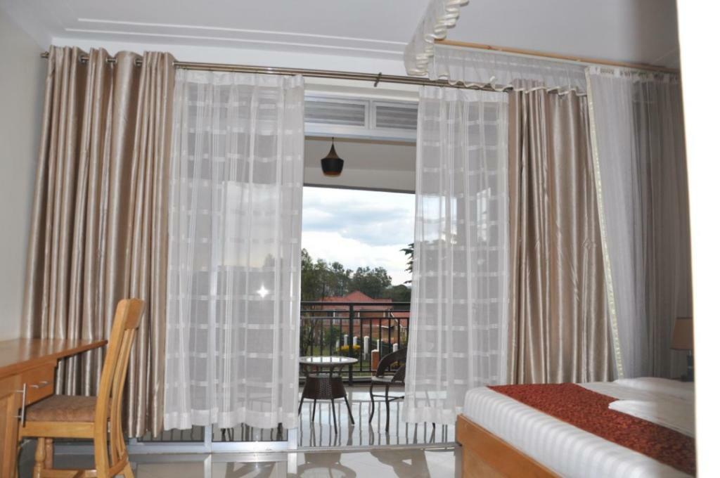 Eka Hoima Hotel المظهر الخارجي الصورة